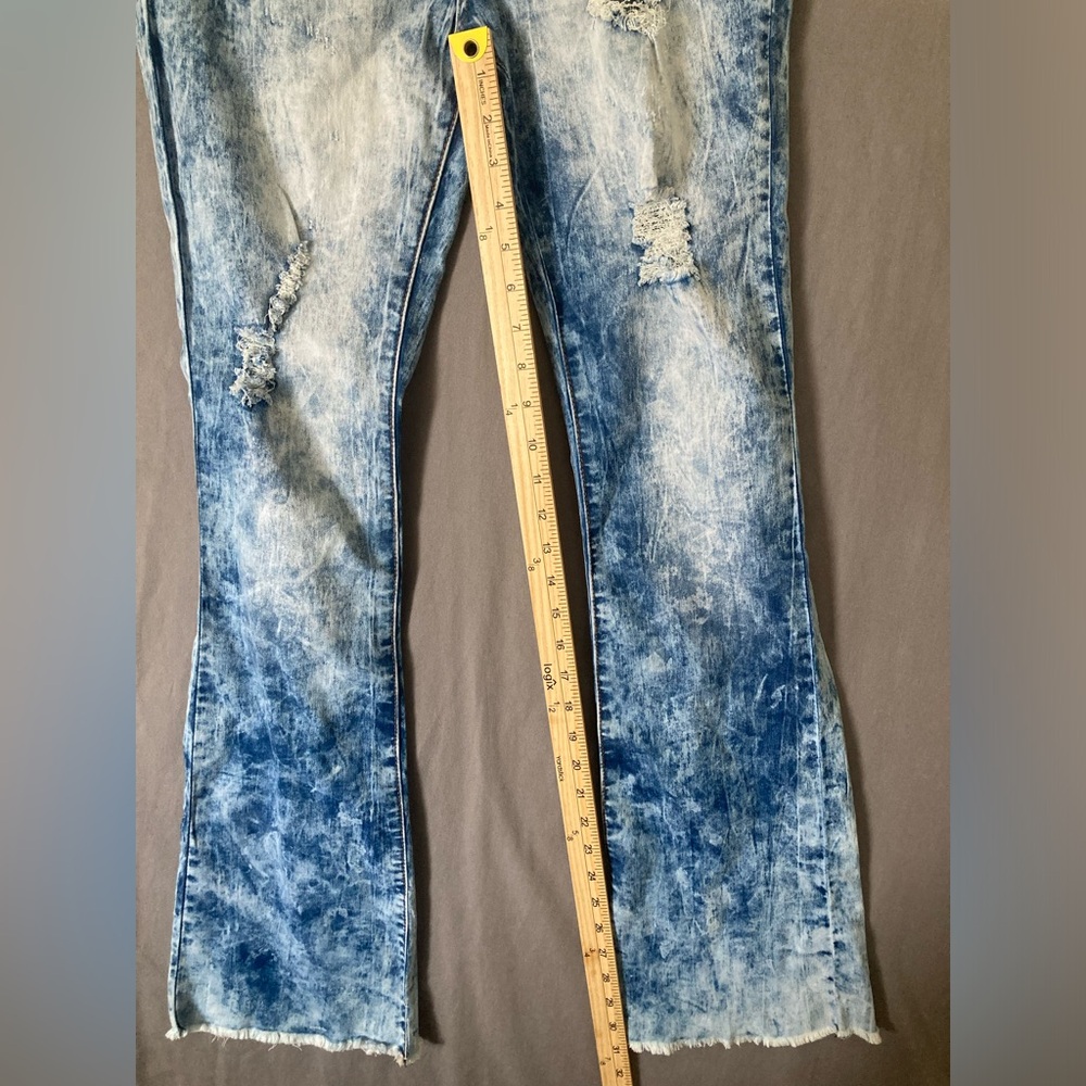 VIP JEANS-size 9/10 High Rise - Picture 8 of 13